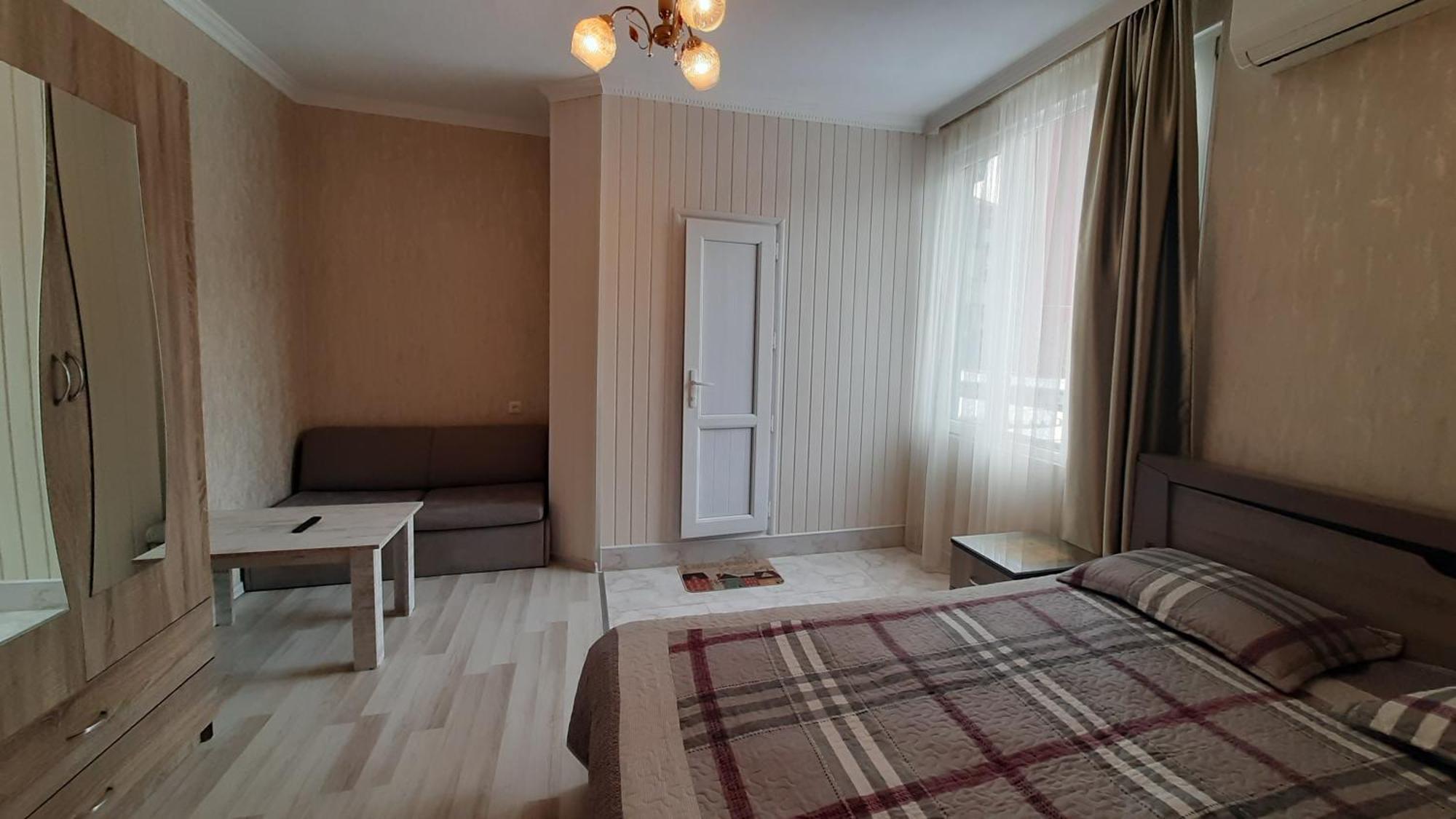 Guesthouse Next To Beach Batumi Exterior photo