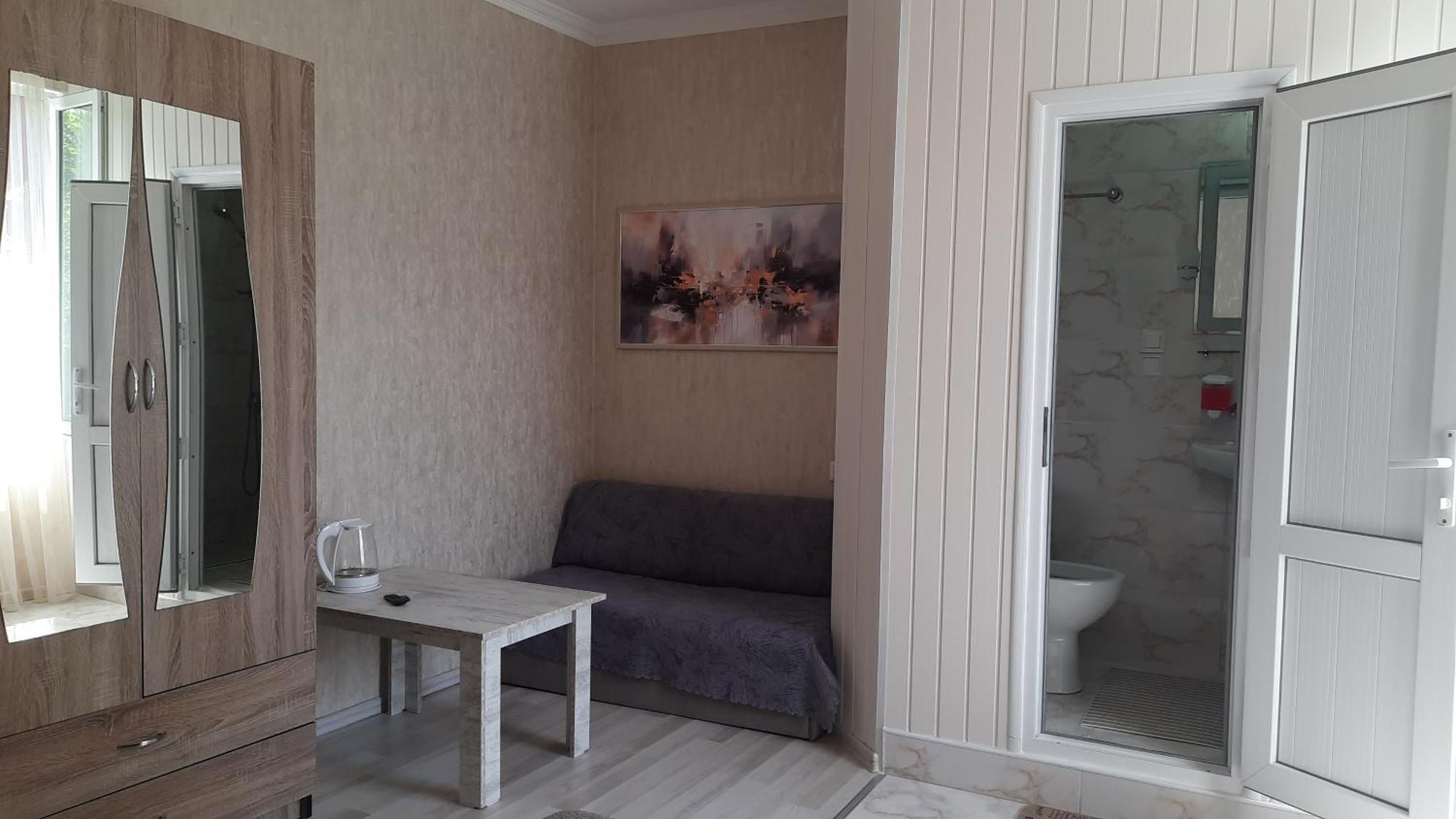 Guesthouse Next To Beach Batumi Exterior photo
